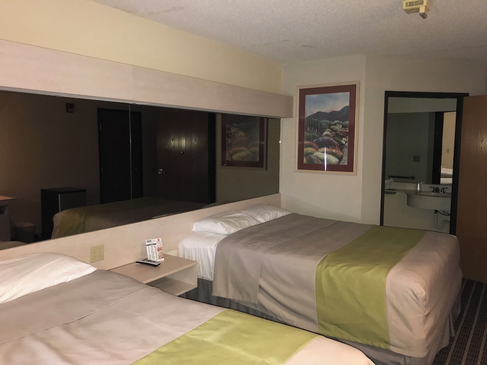 Senior Single Room photo 1