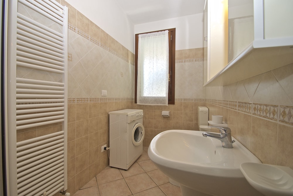 Apartment, 2 Bedrooms, Partial Sea View photo 2