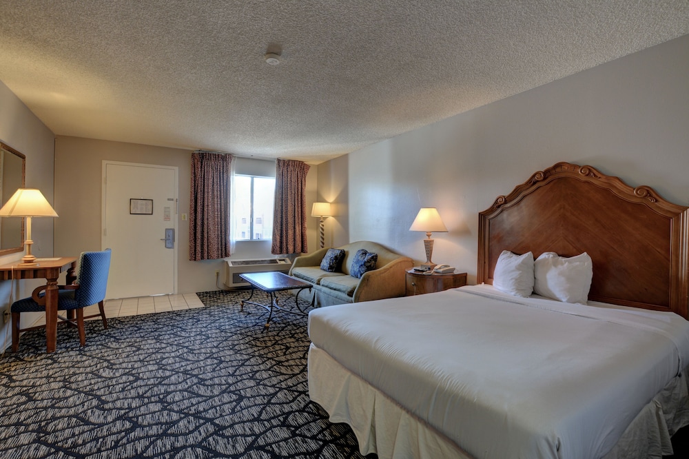 Deluxe Room, 1 Queen Bed With Sofa Bed, Kitchenette