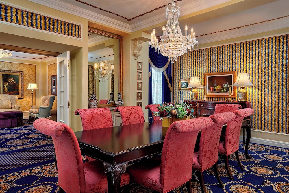 Royal Suite, 1 Bedroom, Corner - Photo 11