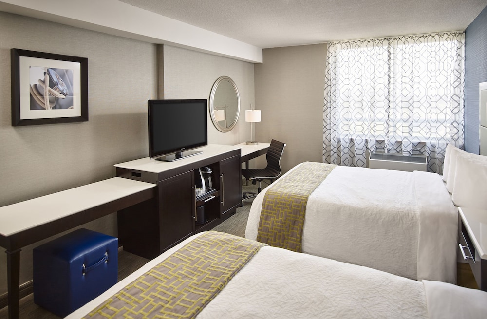 Standard Room, 2 Queen Beds (City View)