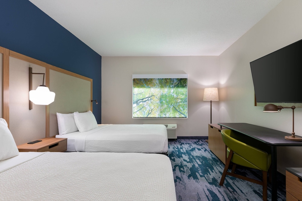 Room, 2 Queen Beds (Mobility/Hearing Accessible, Tub)