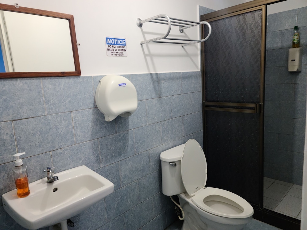 Classic Triple Room, Multiple Beds, Private Bathroom, Courtyard View photo 2