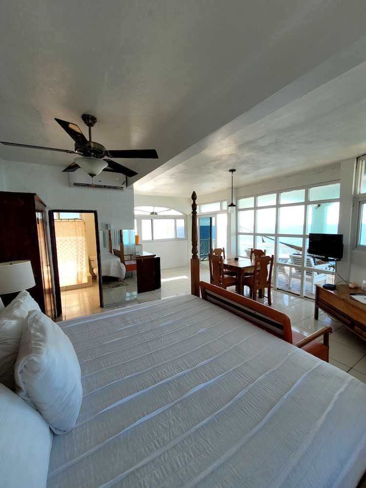 Original Penthouse Suite: Room 12 photo 2