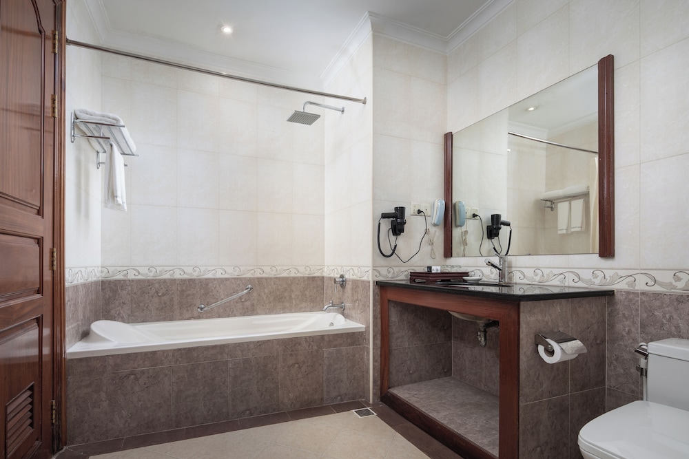 Deluxe Twin Room - Photo 4