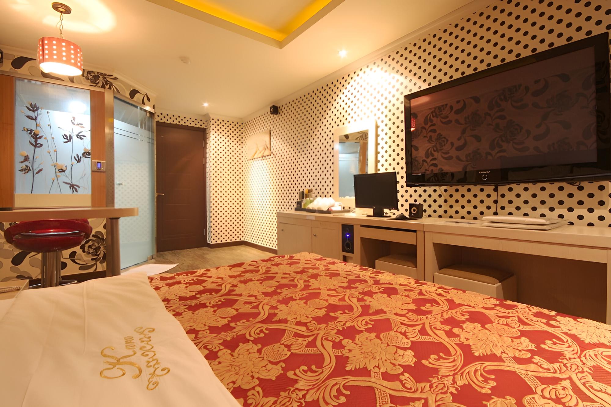 Room (Standard Room)