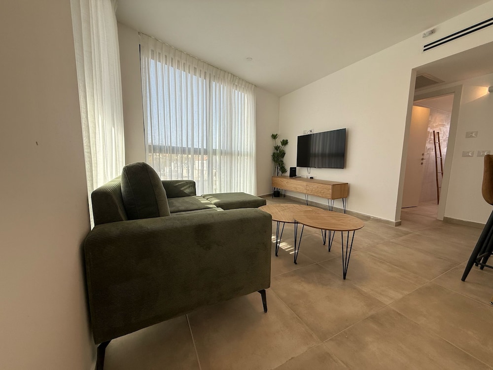 Apartment with big Salon and Balcony