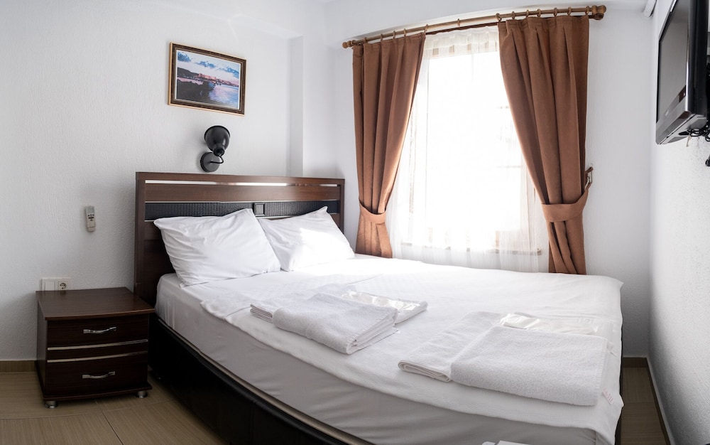 Standard Economy Room