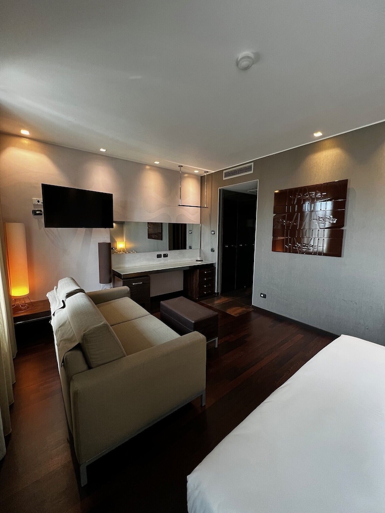 Executive Room photo 3