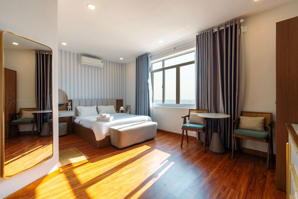 Deluxe Room, Ocean View