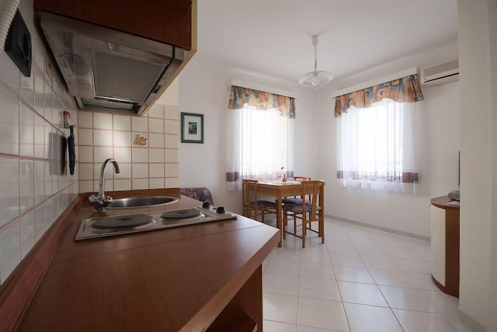 Superior Apartment, 1 Bedroom, Kitchenette, Beachside photo 3
