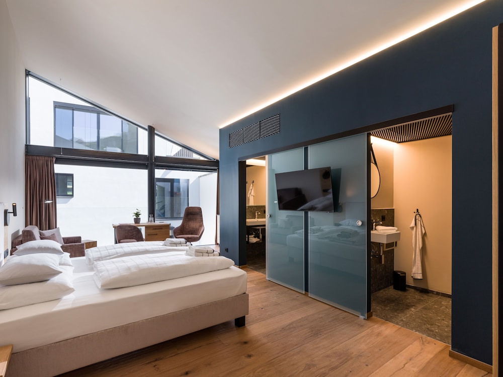 Junior Studio Suite