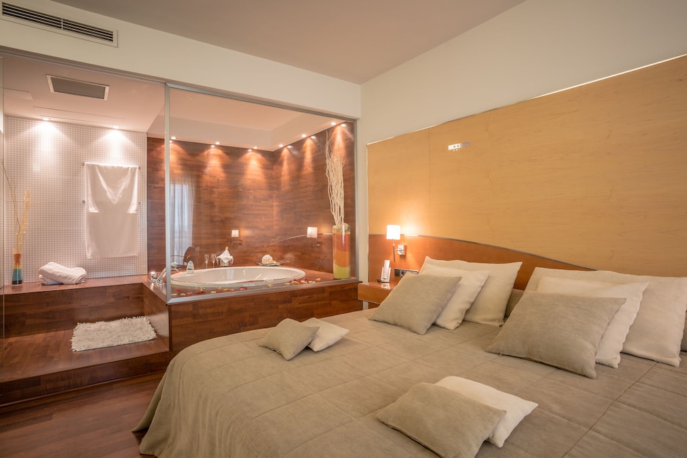 Double Room Single Occupancy photo 3