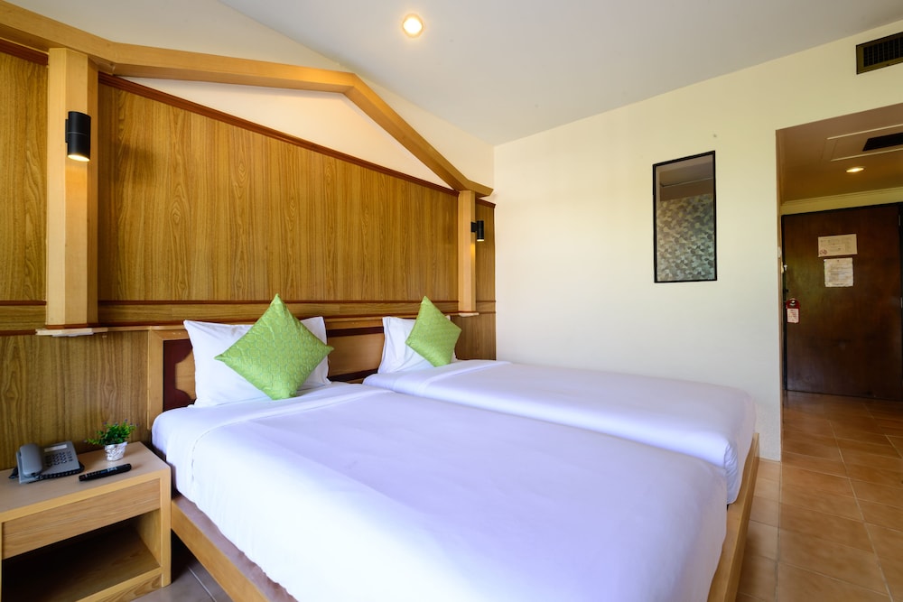 Premium Double or Twin Room photo 3