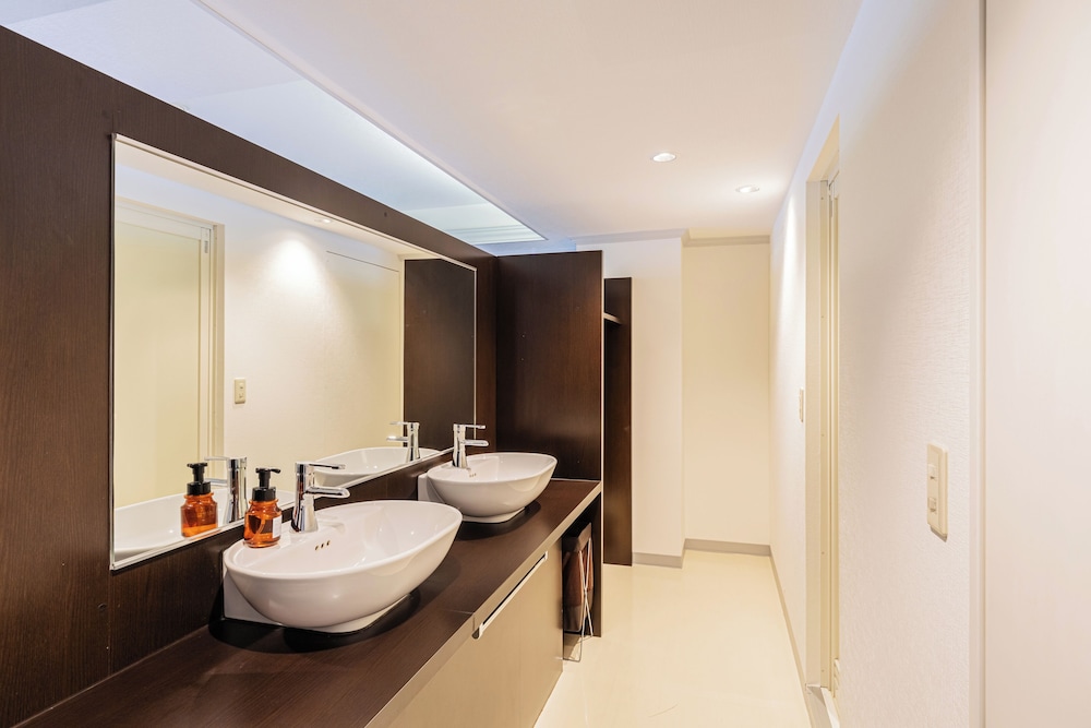 Deluxe Twin Room, Non Smoking (36㎡) photo 3
