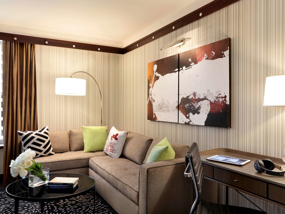Luxury Suite, 1 Bedroom - Photo 9