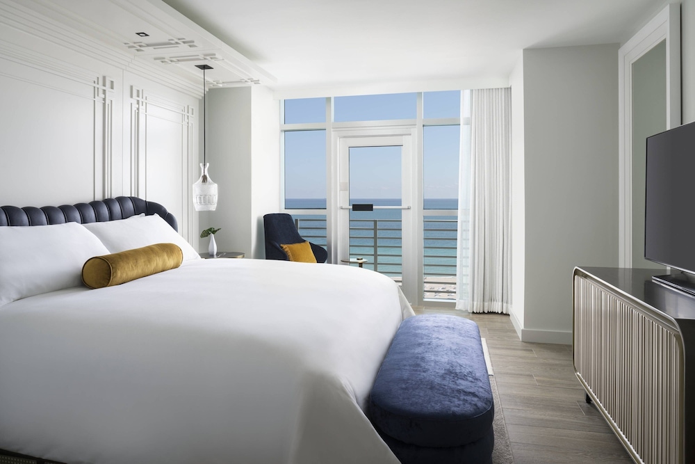 Room, 1 King Bed, Ocean View - Photo 1