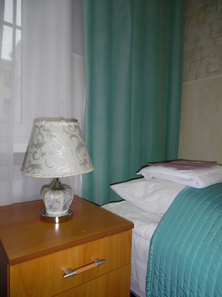 Economy Twin Room