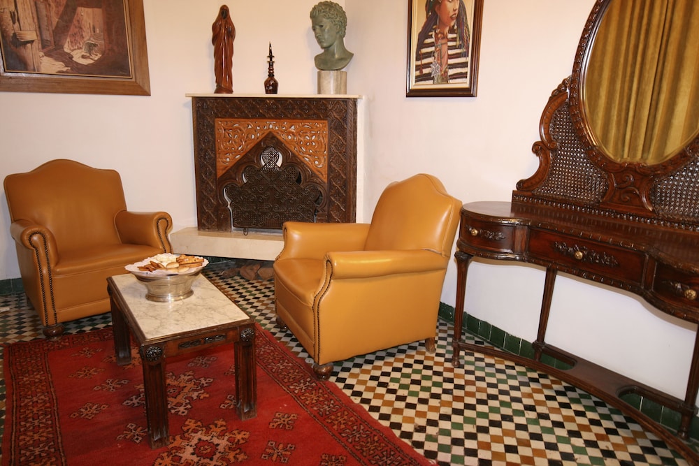 Senior Suite - Photo 6