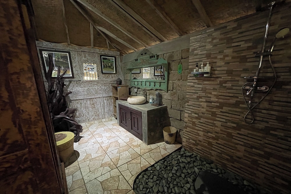 1 Bedroom Villa Fancy Wooden House - Photo 5