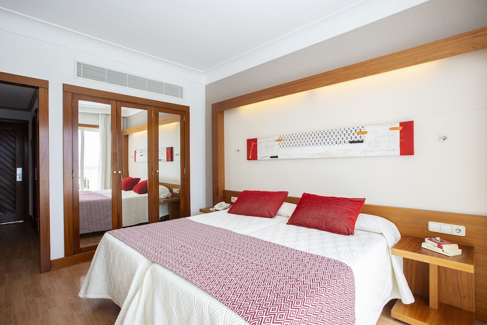 Double Room, Balcony (3 adults) - Photo 1