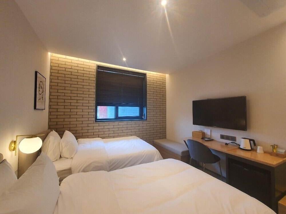 Single Twin Room - Photo 1