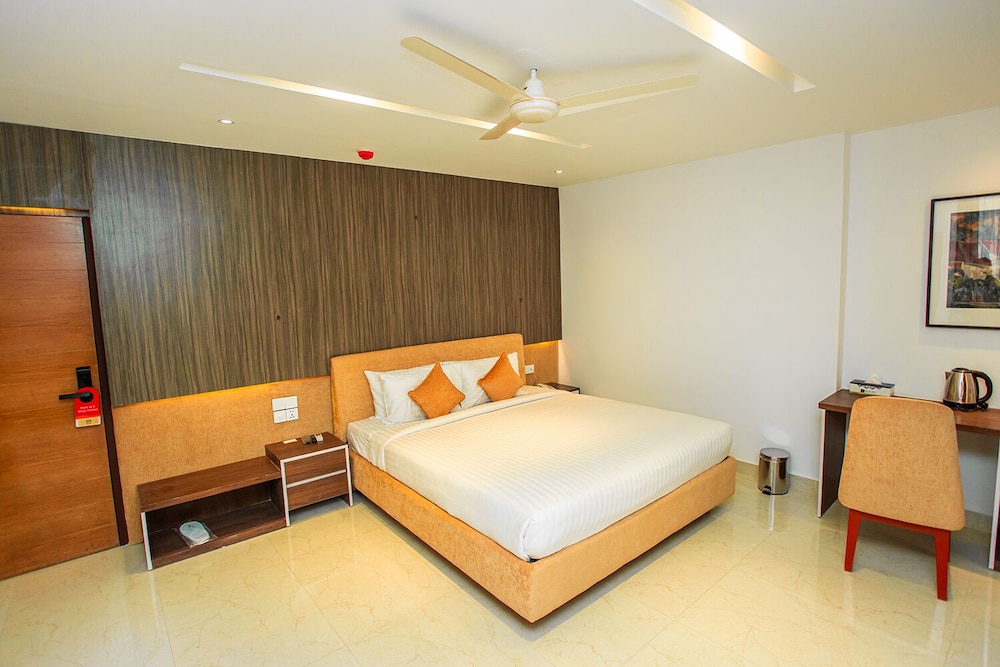 Premium Single Room photo 3