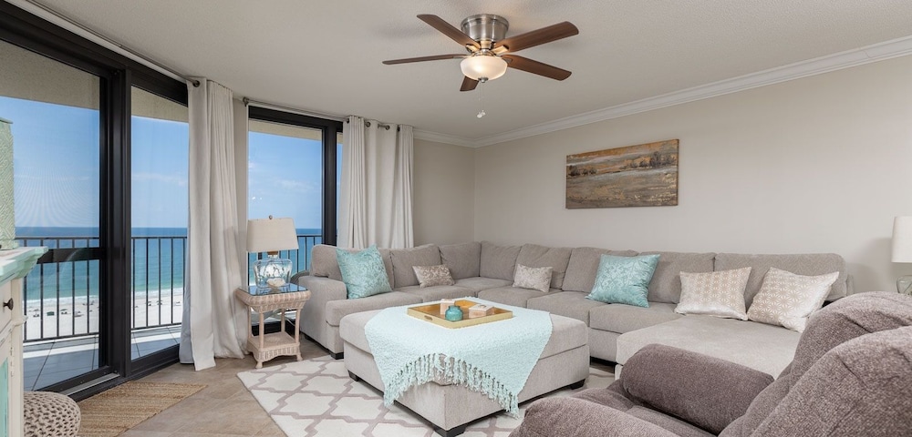 Condo, 3 Bedrooms