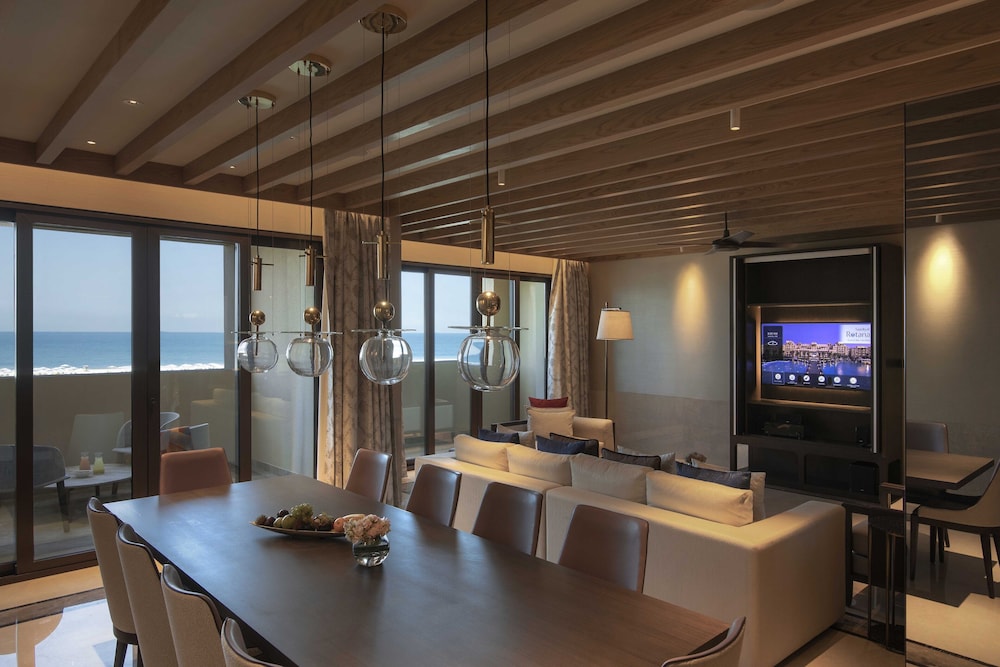 Suite, 2 Bedrooms, Sea View (Spacious Saadiyat) photo 2