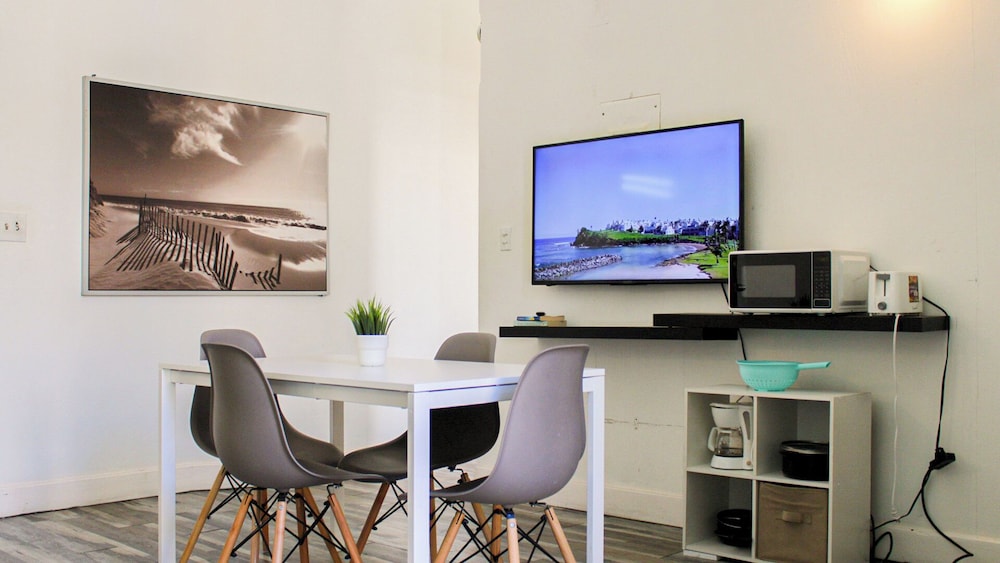 Basic Apartment photo 3