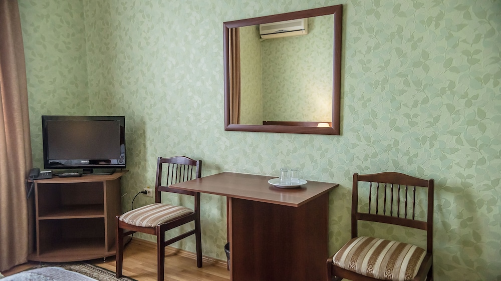 Standard Twin Room photo 2