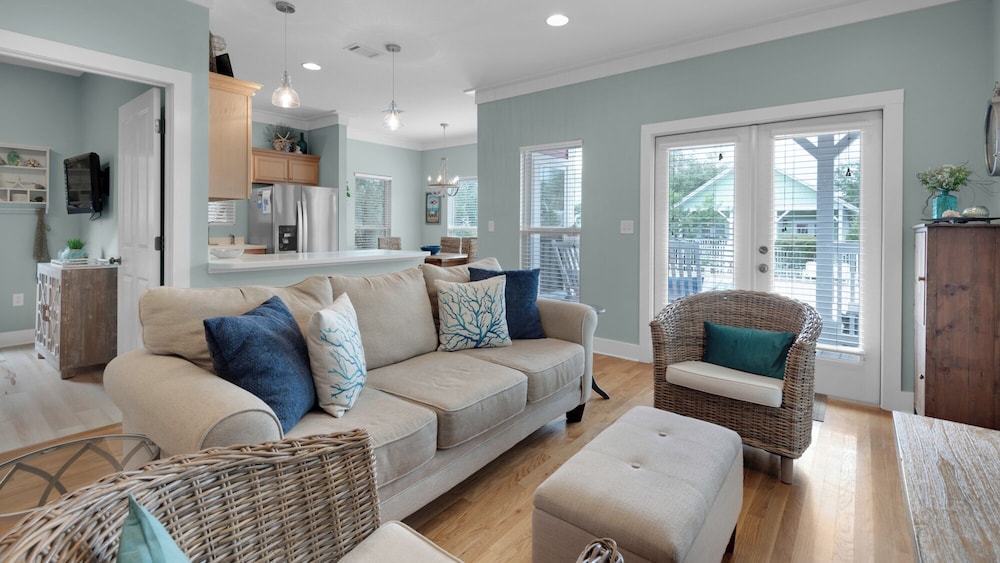 House, Multiple Beds, Patio, Pool View (Beach Therapy)
