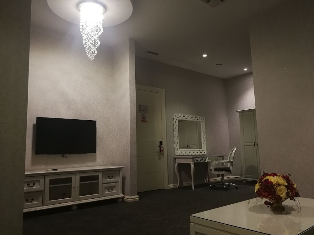 Berlin Suite photo 2