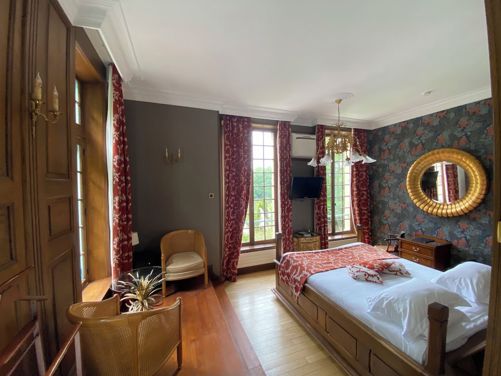 Suite, River View photo 1