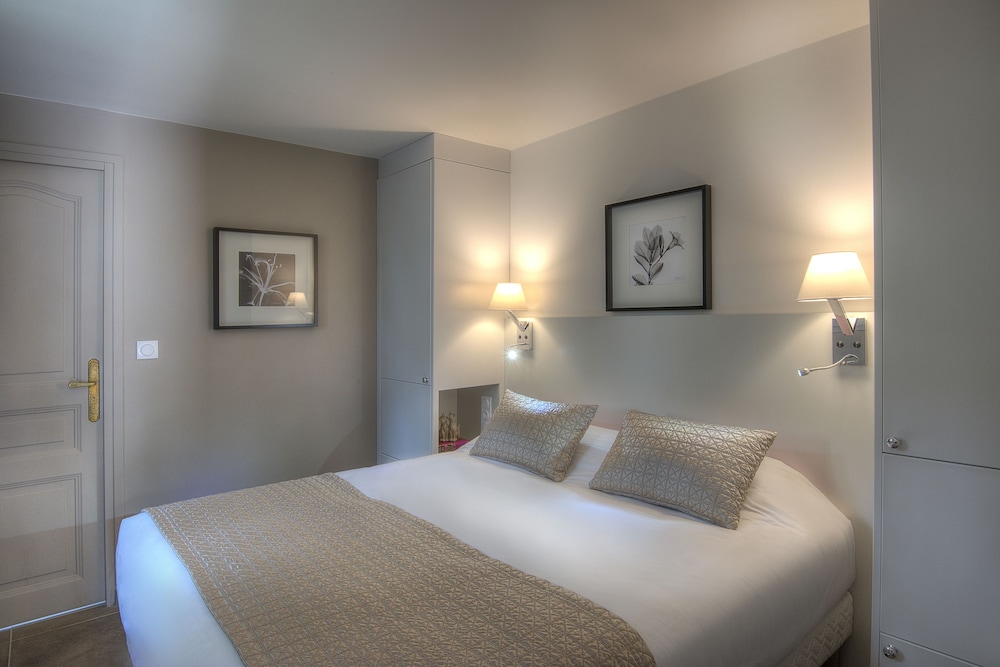 Room photo 2
