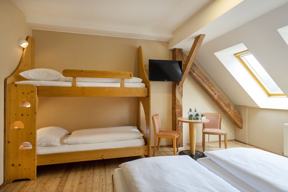 Quadruple Room photo 2