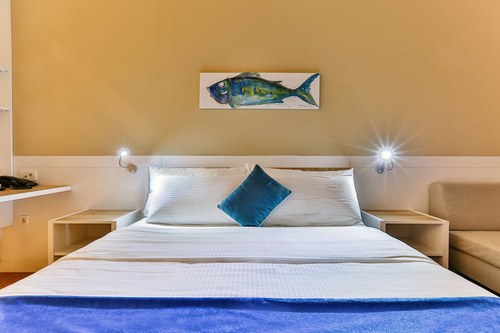 Double or Twin Room, Sea View photo 2