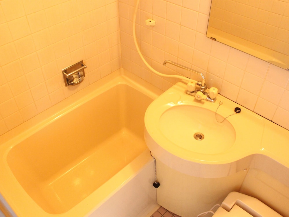 Single Room, Smoking (Dog Friendly) photo 3
