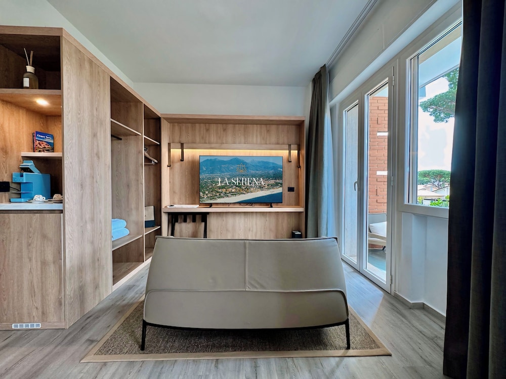 Junior Suite - Photo 9