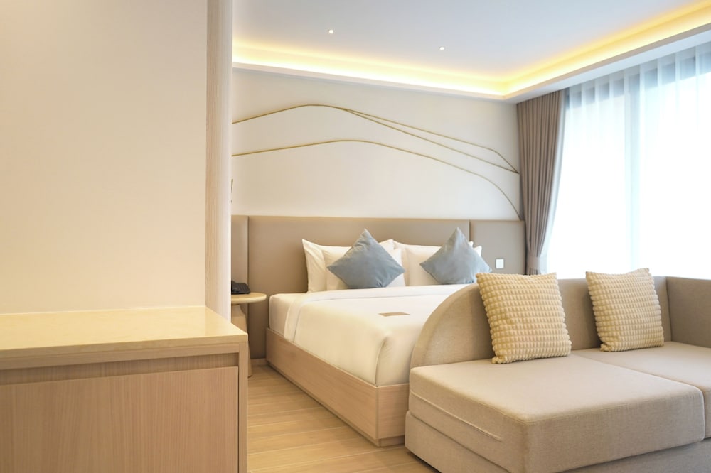 Deluxe Room (Plus) - Photo 1