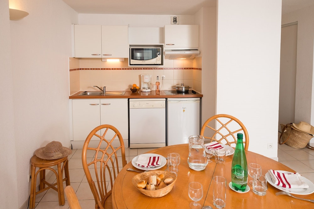 Apartment - Photo 2