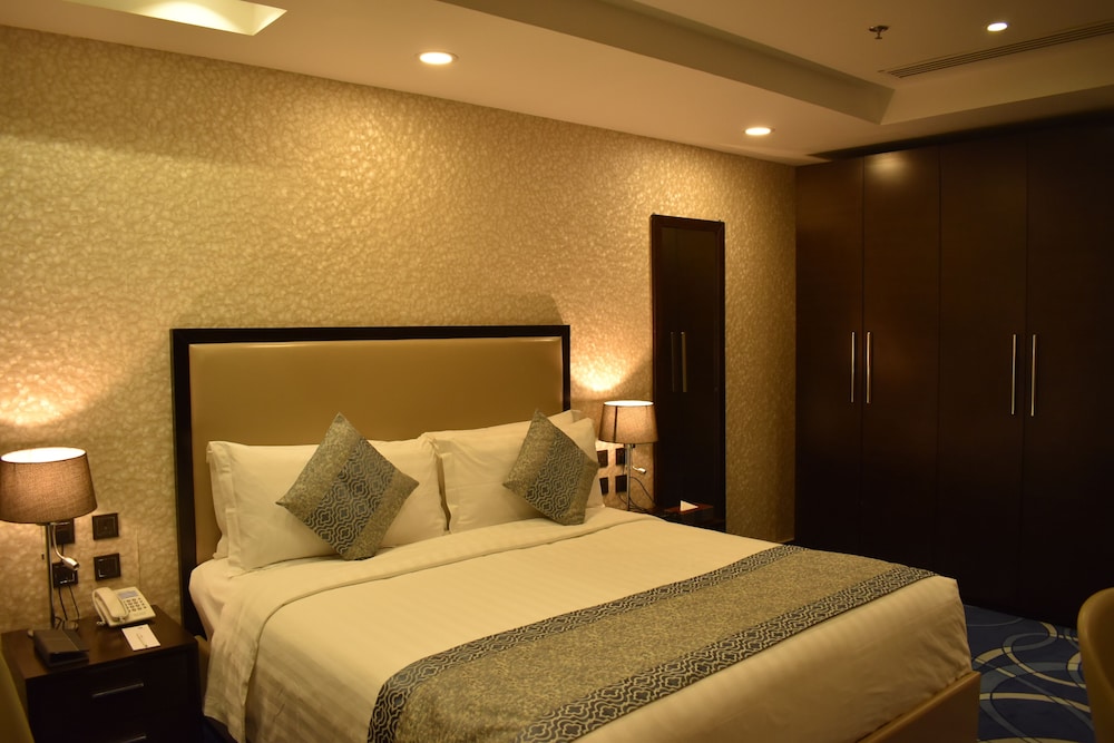 Junior Suite - Photo 1