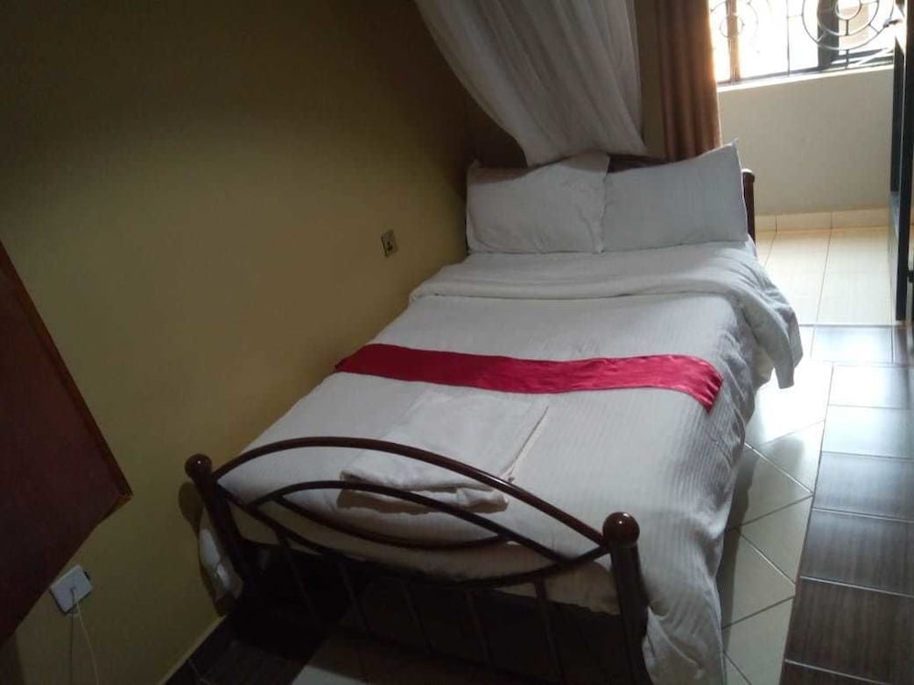 Standard Room photo 2