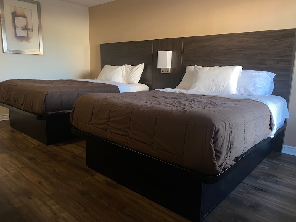 Room, 2 Queen Beds, Non Smoking - Photo 3