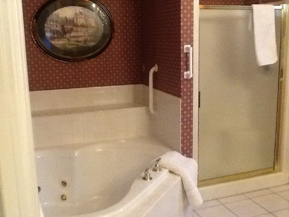 The French Premium King Suite photo 2