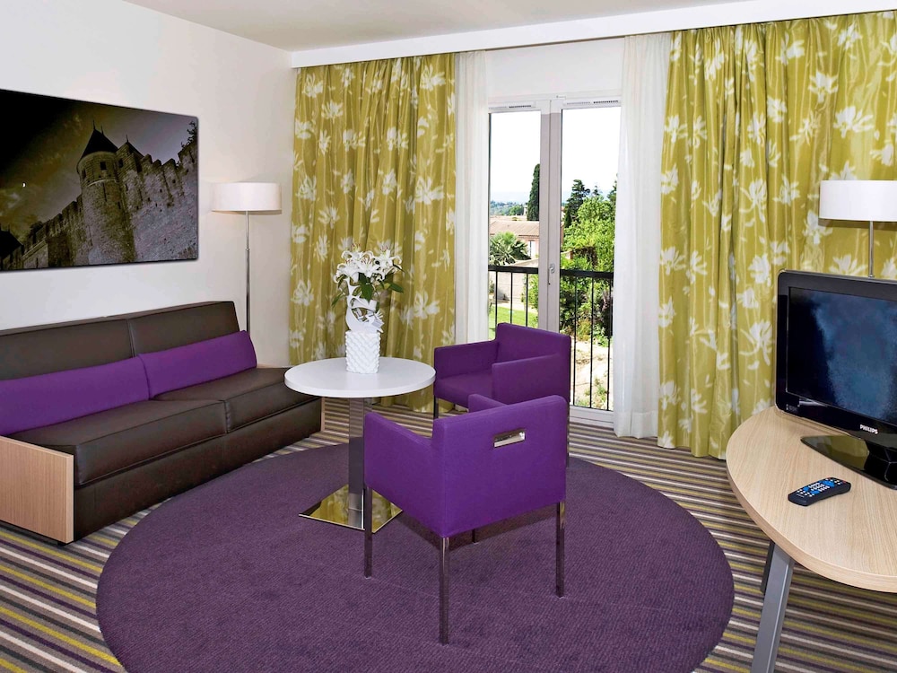 Privilege Room - a double bed and a trundle bed  for 2 people - Photo 9