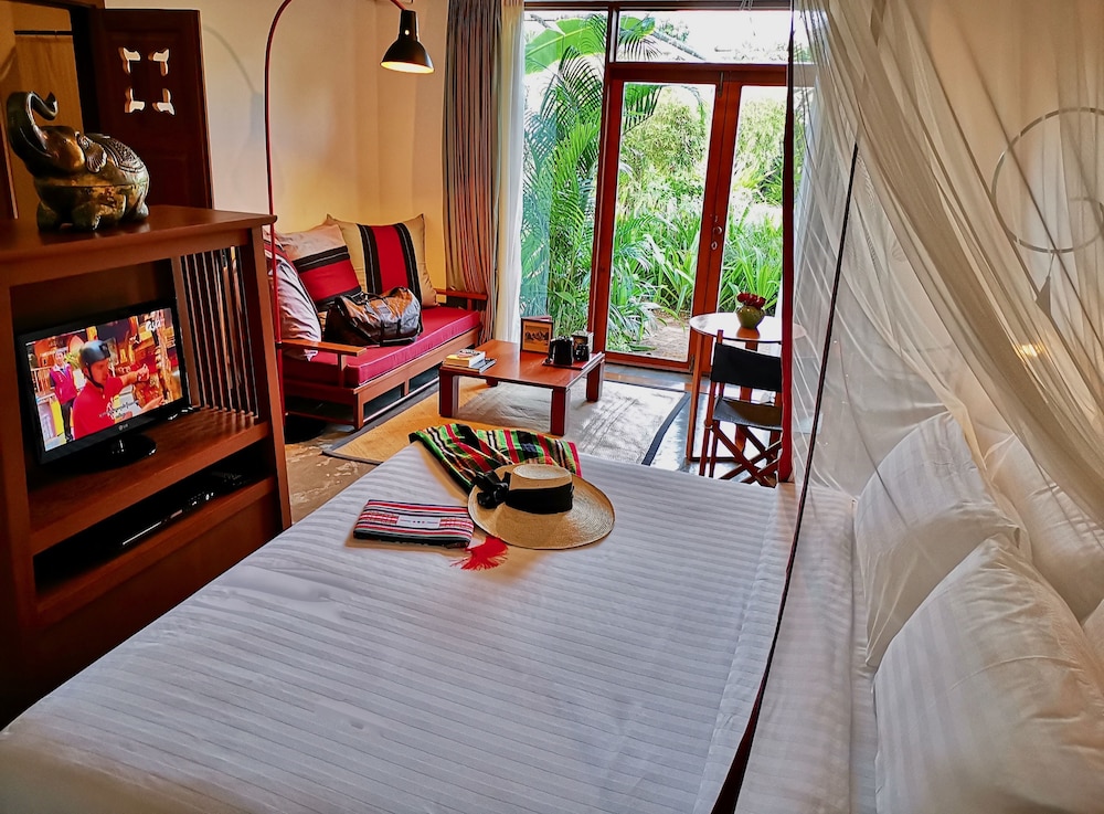 Deluxe Pool View Double Room