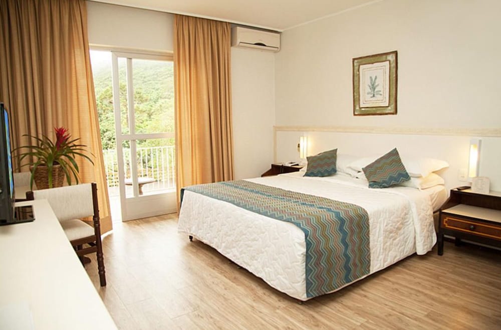 Basic Suite - Photo 1
