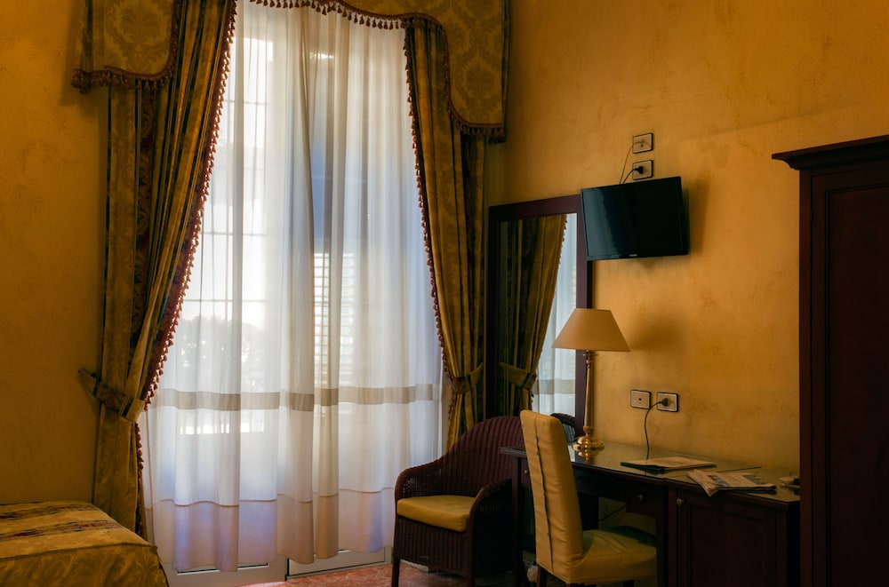 Superior Room - Photo 3