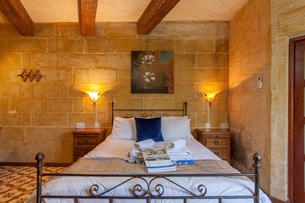Standard House, 3 Bedrooms (Gozitan Farmhouse With Pool - Pp 3) photo 2